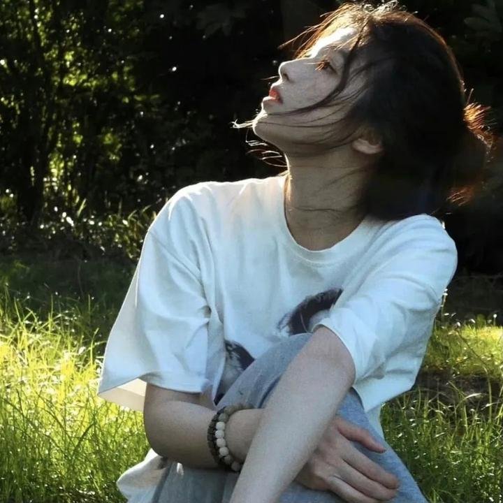 浪漫的西街海报